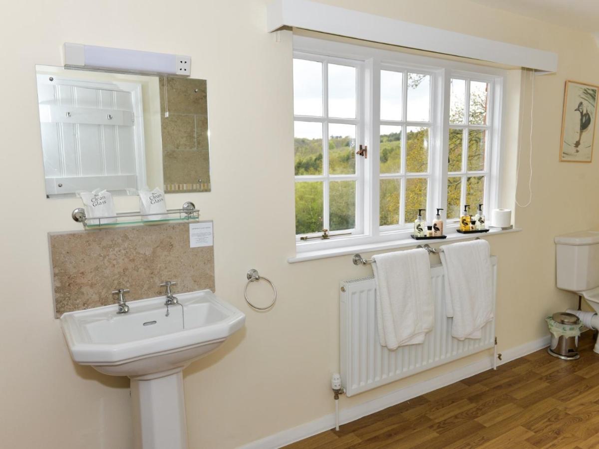Twyford Farm B&B Haywards Heath Buitenkant foto